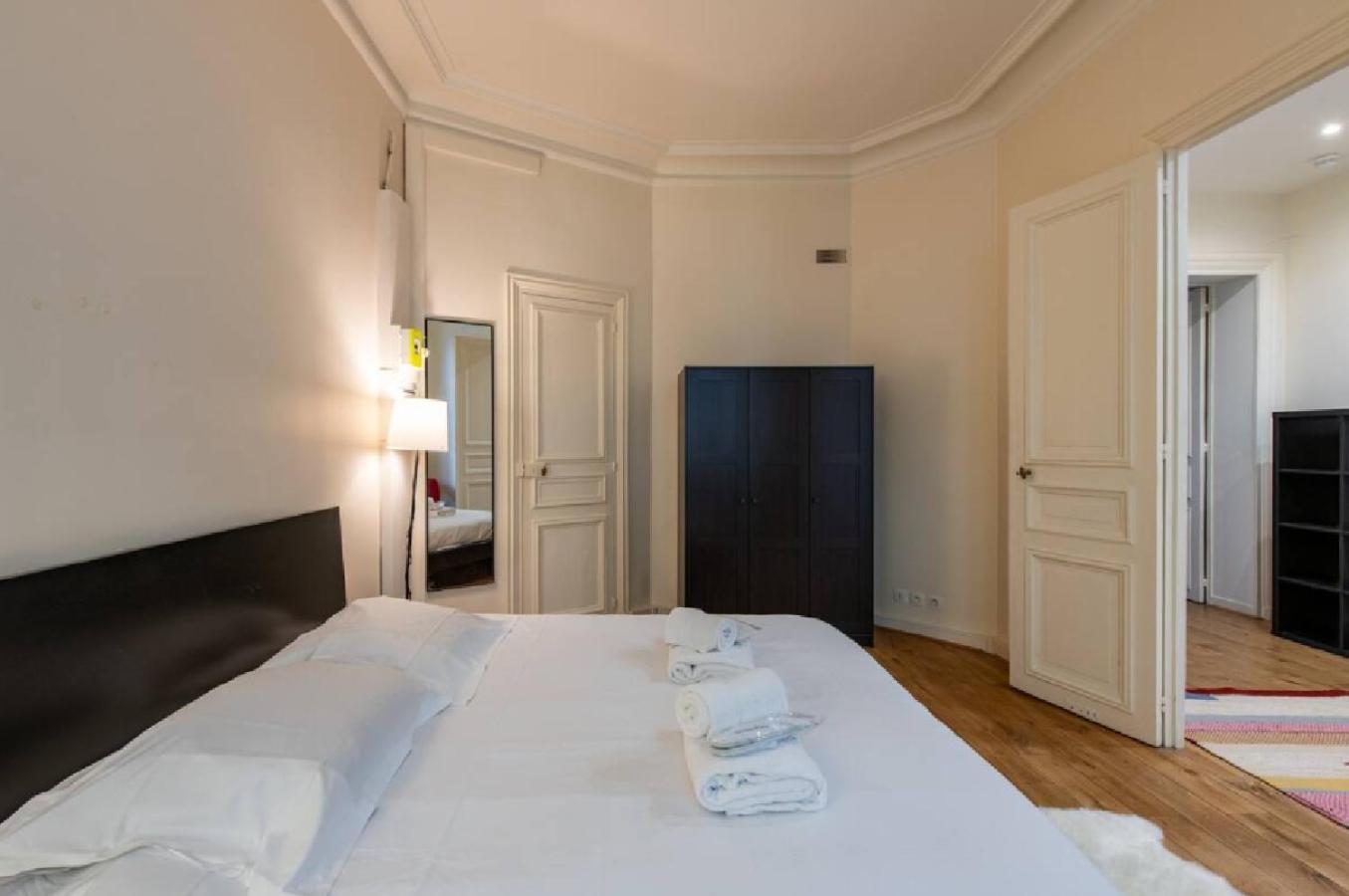 Geranimus Morland : Hearth Of Paris Appartement Buitenkant foto